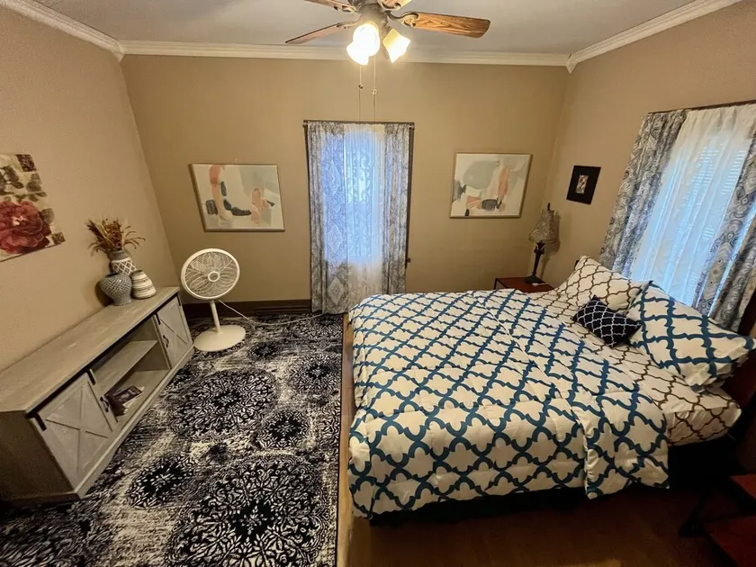 Coziness in the heart of Grand Rapids - Image 1