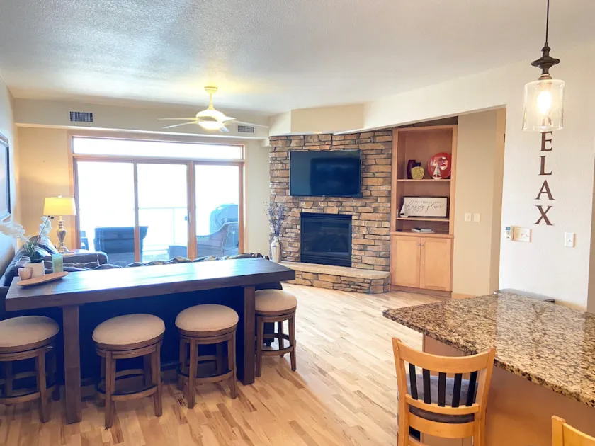 Gorgeous Lake Pepin Views! - Image 1