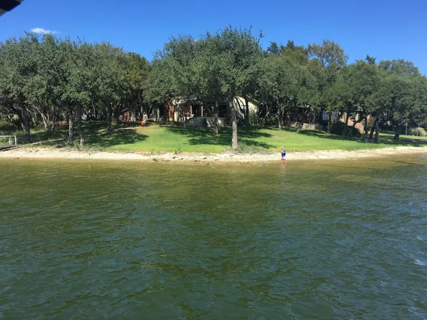 Great Location! - Image 1