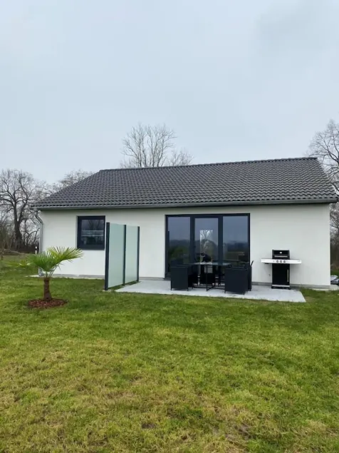 NEU! Modernes Ferienhaus Schwanbeck mit Whirlpool-Option - Image 1