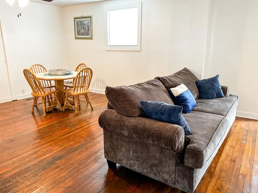 Spacious 3 Bedroom Apartment at Harold KY!  - Image 1