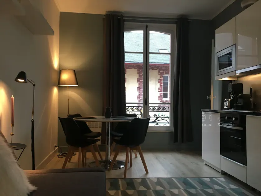 Nice 1 bedroom Scandinavian design 50m from the beach - Image 1