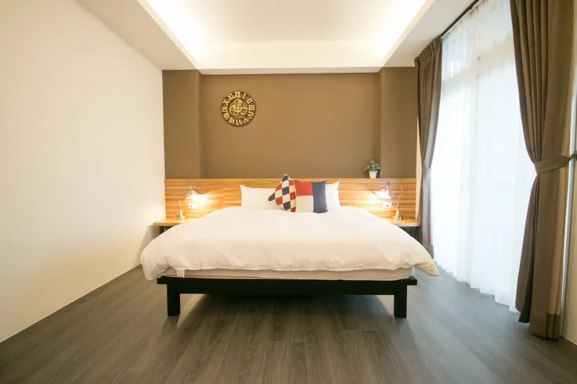 Skyview Guesthouse - Image 1