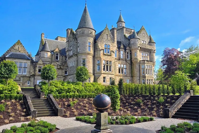 DOLLARBEG CASTLE - The Tower - Luxury Apartment - Image 1