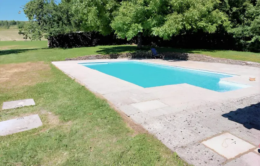 Stunning Home In Gigny - Image 1
