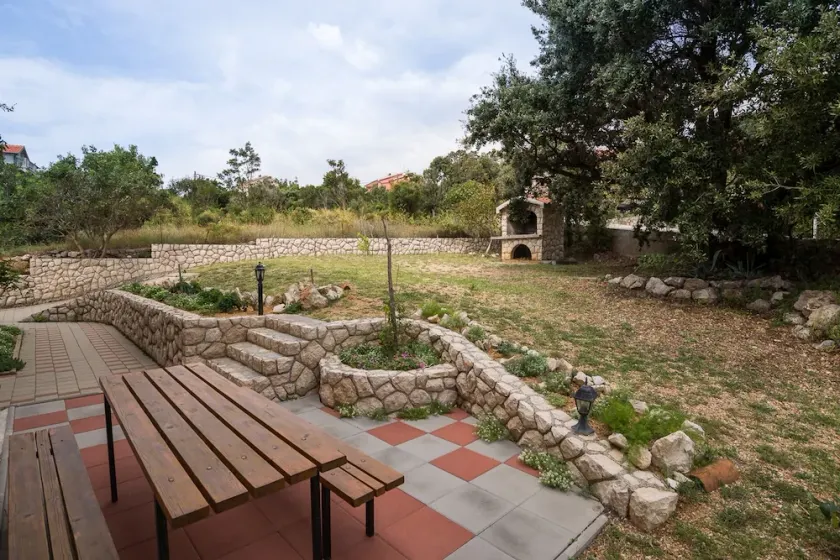 Croatia vacation island Rab vacation home **** apartments - Image 1
