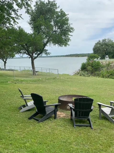 Water front Lake Whitney cottage with great views and Water access! - Image 1