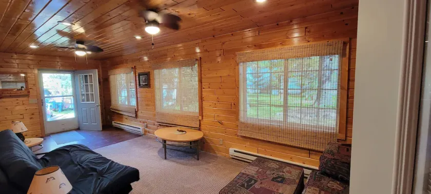 Cabin on Norway Lake, 2 bedroom/sleeps 6 - Image 1