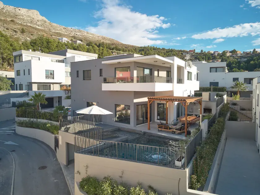 Luxury Villa Soulmate - Image 1