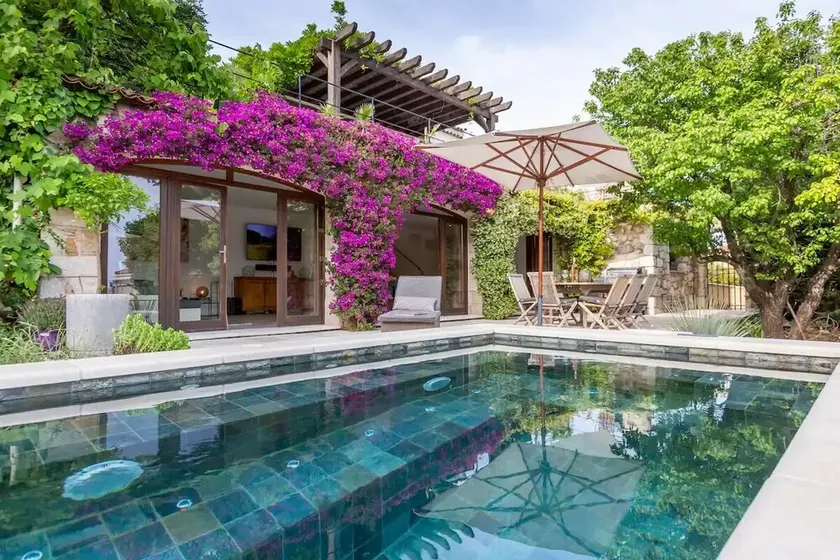 Modern Villa with Sea Views within Walking Distance to Biot Village - Image 1