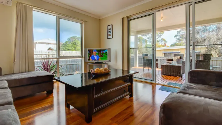 Silver Beach - Cowes, VIC - Image 1