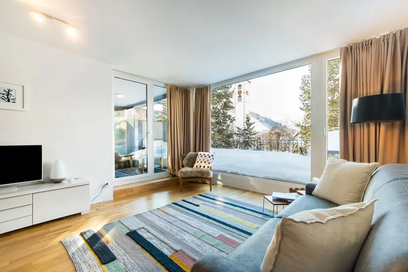 LITTLE GEM, penthouse apartment with mountain views - Image 1