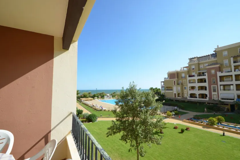 Los Cisnes 242 - Two Bedroom Apartment, Sleeps 5 - Image 1