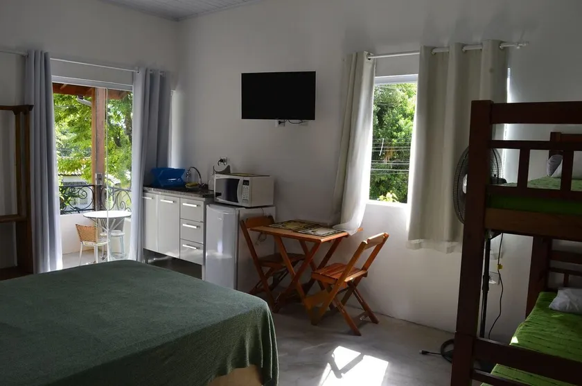 Family or friends suite for up to 4 people - Image 1