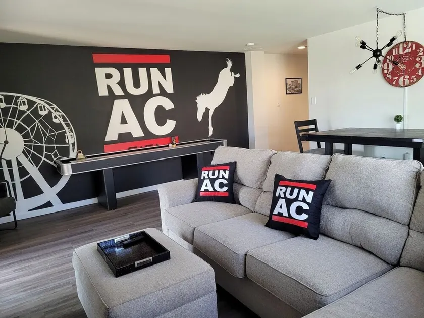 Run-AC Villa- Block from Ocean Casino & Waterpark! - Image 1