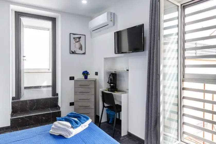 Dogana Rooms - Image 1