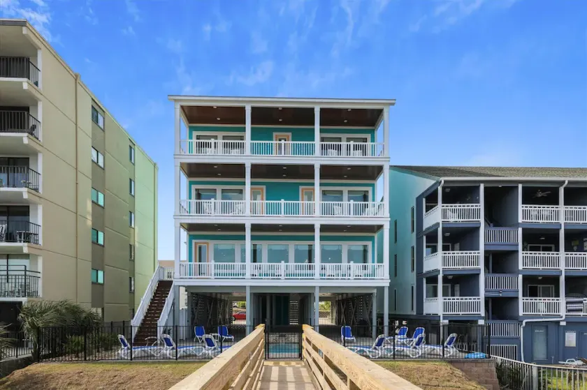 Thee Sun, Moon, & Stars will be yours in this Luxury Oceanfront, 9 Bedroom Home - Image 1
