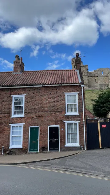 Castle Square Cottage - Image 1