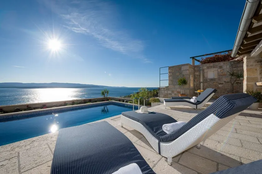 Villa Lipa-Brac – fantastische Villa mit Meerblick, Pool, nahe dem Strand - Image 1