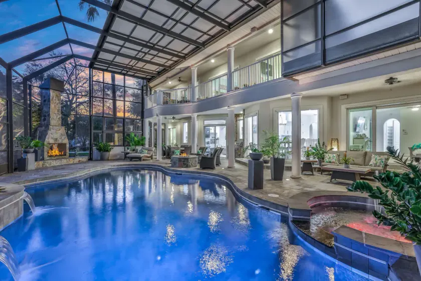 Das Inselanwesen! Beheizter Salzwasserpool/Spa am St. John’s River! 9 Min zum Strand! - Image 1