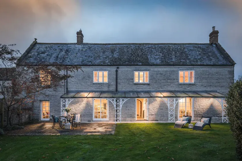 Stylishly renovated farmhouse with hot tub in rural Somerset - Image 1