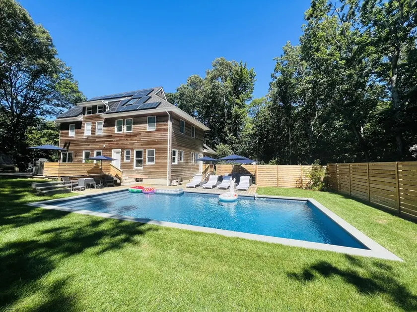 Southampton House Renovated with a heated pool and large outdoor space - Image 1