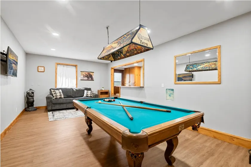 Hidden Spot - Fox Farm, Game Room, Pool Table, Large Deck, BBQ - Image 1