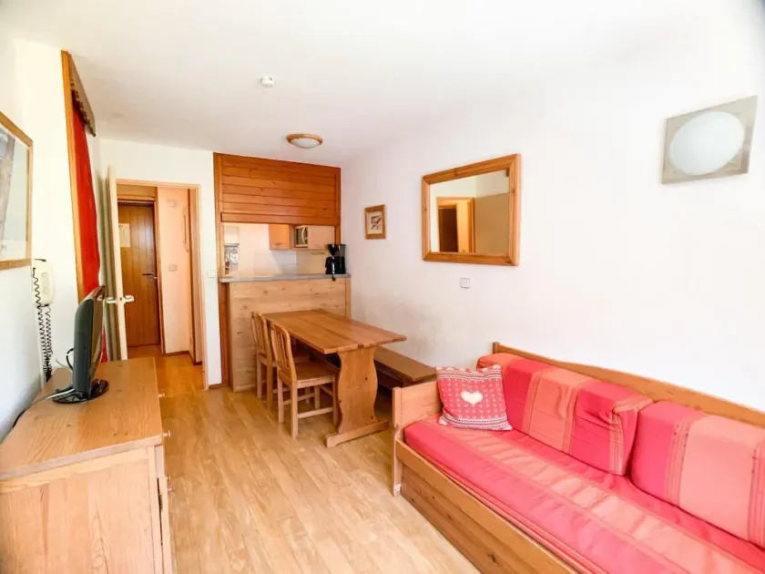 100m du centre station, 4ème étage, balcon, télévision, casier à ski, 36m², Tignes - Image 1