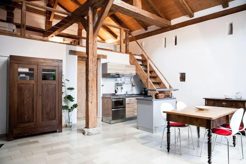 Apartment/studio (converted barn, 40 sqm) with gallery - Image 1