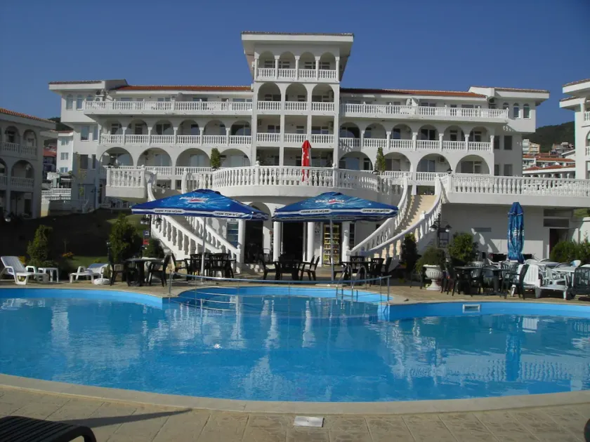 3rd floor one bedroom LAZUR apartment overlooking pool(Enquire for details). - Image 1