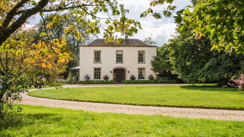 Kingscote Park House - sleeps 19 guests  in 9 bedrooms - Image 1