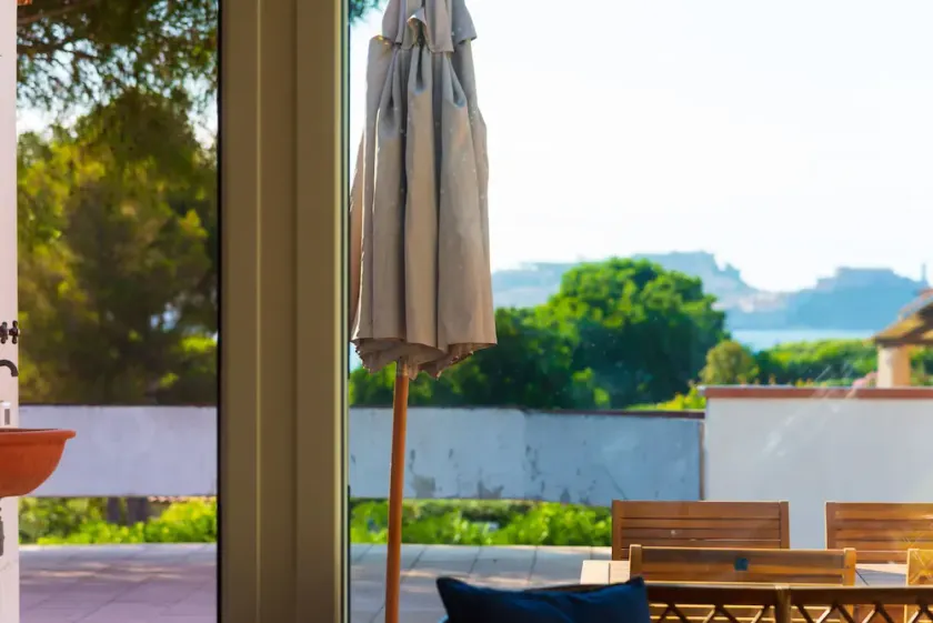 Comfortable three-room apartment with a large terrace overlooking the Gulf of Portoferraio - Image 1