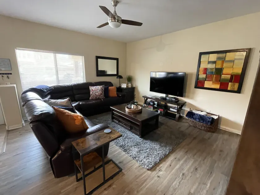 No Stairs! First Floor 2BD/2BTH + Murphy Bed Sleeps 4-6 -  - Image 1