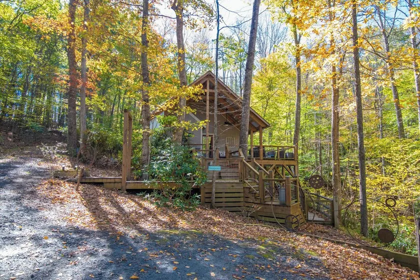 Sweetwater Cottage - Private Cottage Tucked in the Woods - WJ & Boone - River Access - Image 1