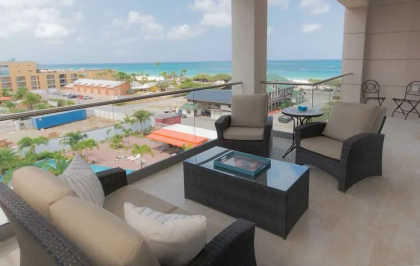 OCEAN GEM- STUNNING CONDO INCLUDES PLATINUM SERVICES - Image 1