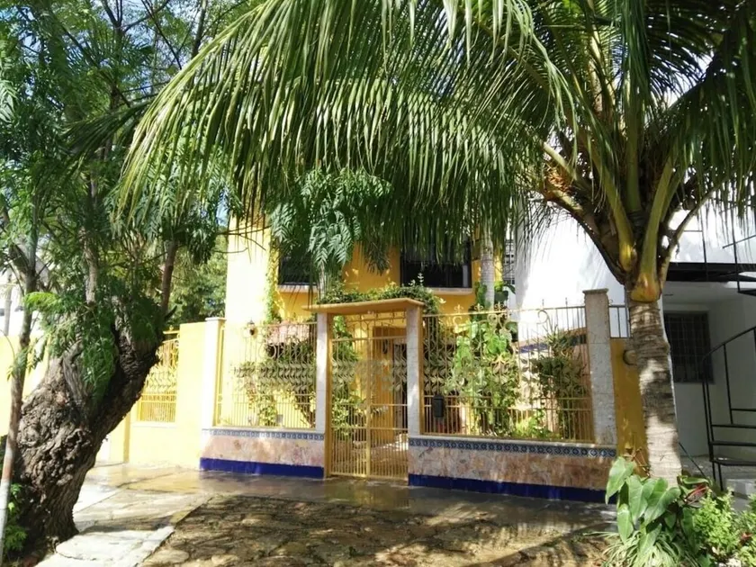 Hospedaje balcones (Altabrisa) - Image 1