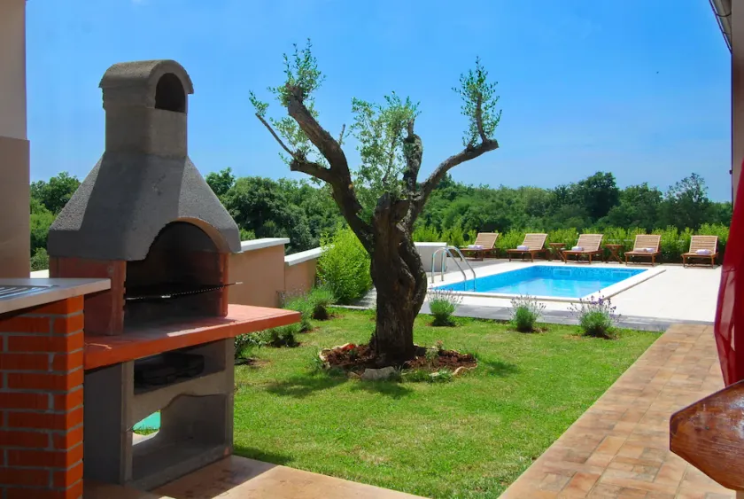 Elegante villa ***** con piscina y parrilla, bicicletas, wifi gratis - Image 1