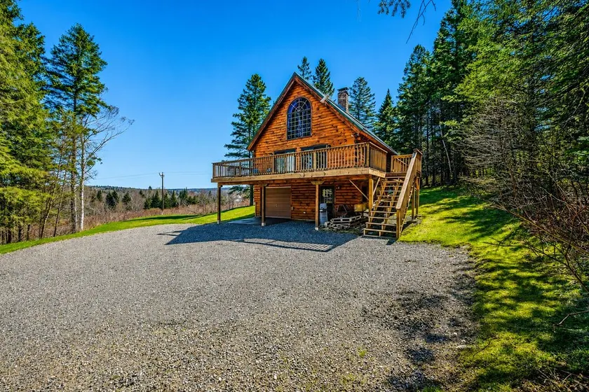 🐾33 Loop Rd Log Cabin w/ Shared Rangeley Lake Access, Snowmobile/ATV Access, 15 min to Saddleback - Image 1