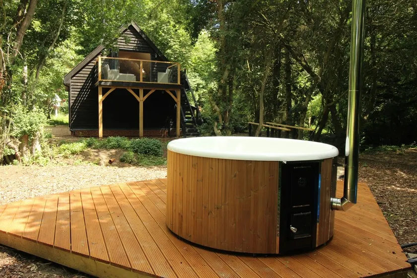 The Hive - beautiful studio with amazing hot tub - Image 1
