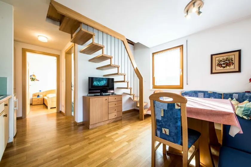 Apartment \"Issingerhof 3\" with Mountain View, Balcony & Wi-Fi - Image 1