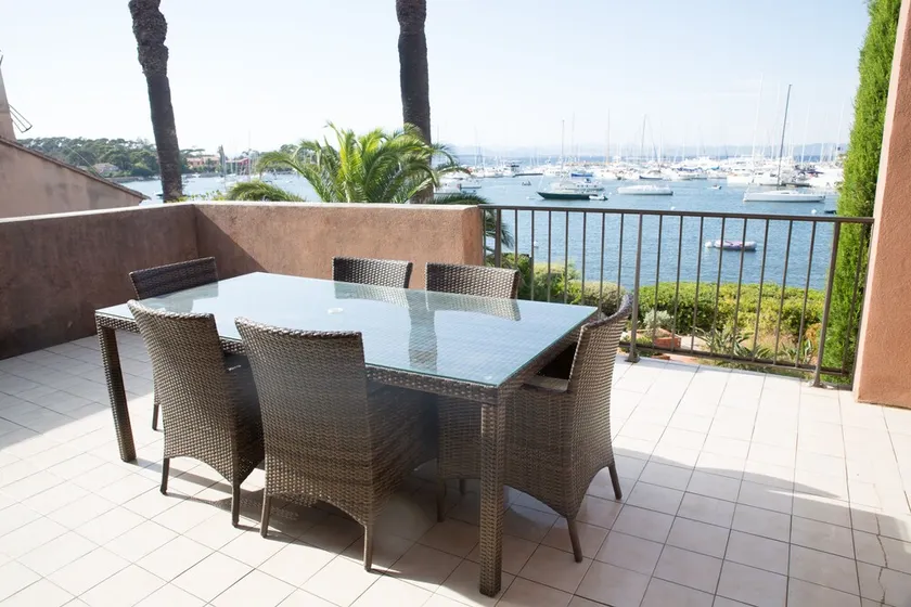 Meget flot lejlighed på Porquerolles, stor terrasse med fantastisk udsigt - Image 1