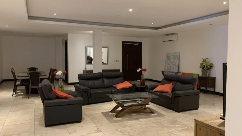 Spacious Luxury Apartment in Airport Residential Area, 2 mins from the airport - Image 1