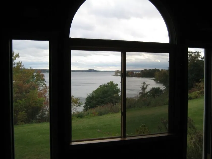 Historisches Moon's Lakehouse am Saratoga Lake, erstklassige Lage - Image 1