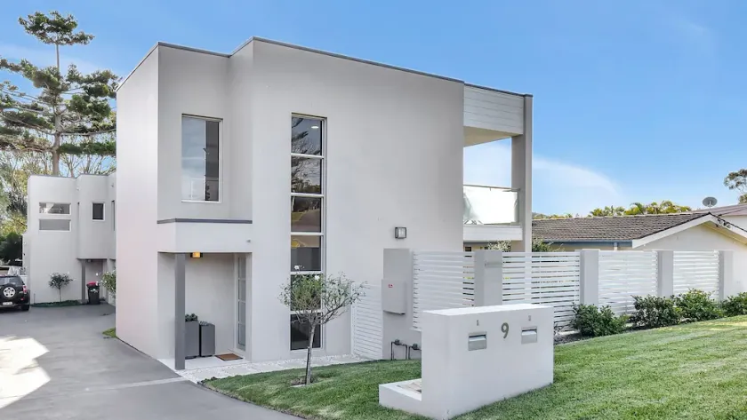 Fingal Bay Retreat - Image 1