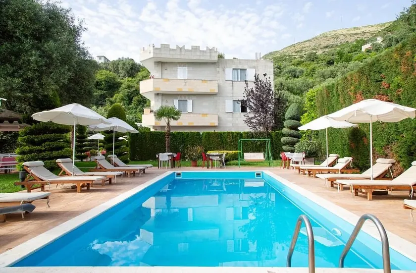 Vila Florika Hotel - Image 1