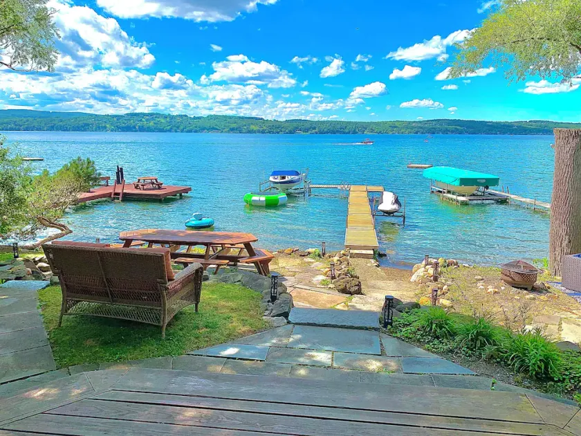 Canadaigua Lake Sunset Oasis: Private Beach, Family Fun Wineries, CMAC, Shopping - Image 1