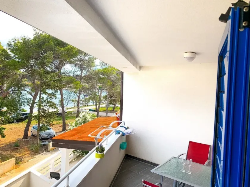 Apartment Goran-30m close to beach - Image 1