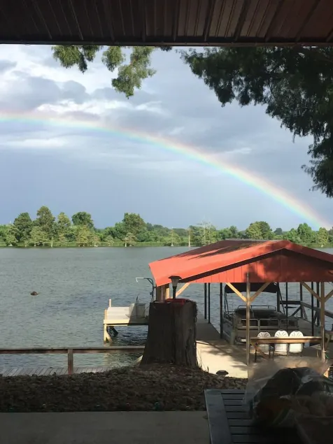 PIER HAPPINESS on Lake Concordia Lakefront Rental!! - Image 1
