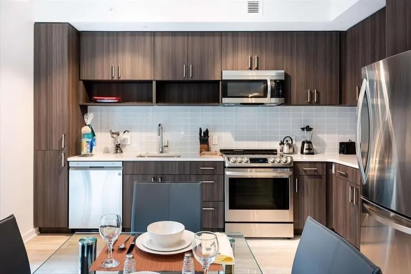 Modern 1BR | Ideal for Travel Nurses | Walk to Pentagon - Image 1