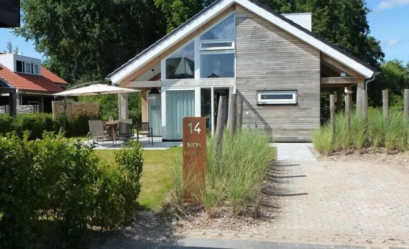 Zonnedorp 14 Villa para umas férias de luxo na praia - Image 1